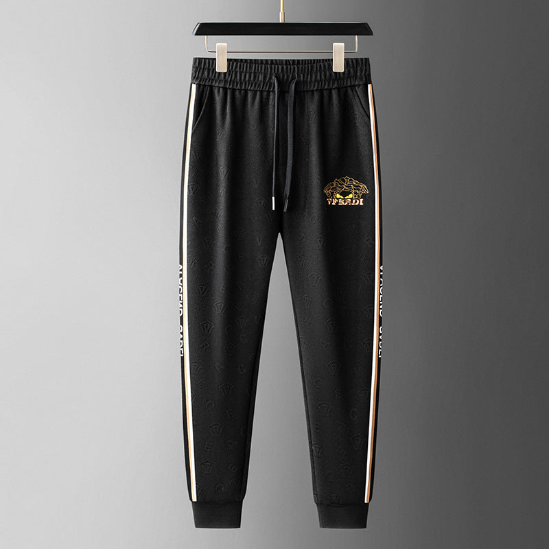 Quần jogger thêu chỉ nổi nam H072135