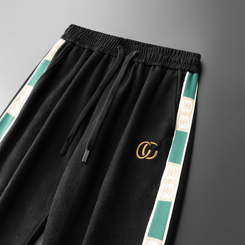 Quần jogger thêu chỉ nổi nam H072132